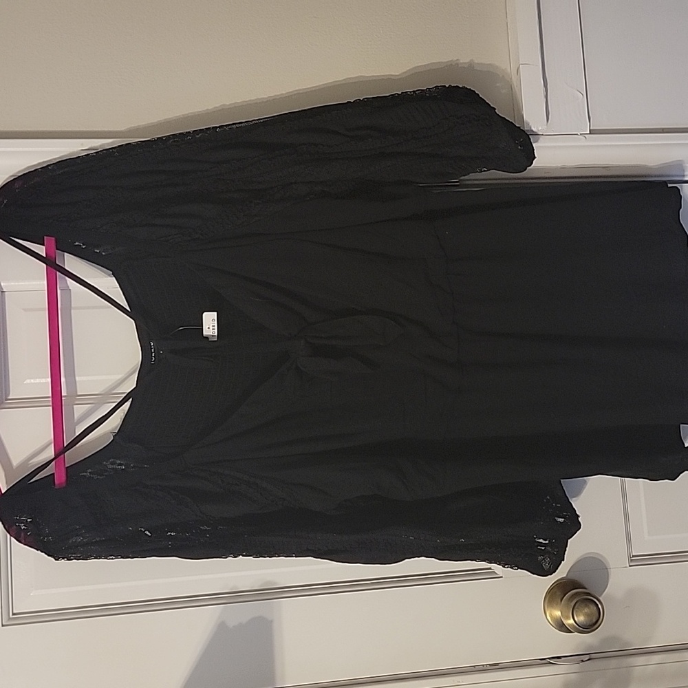 NWOT Torrid plus size 4 boho blouse in black.